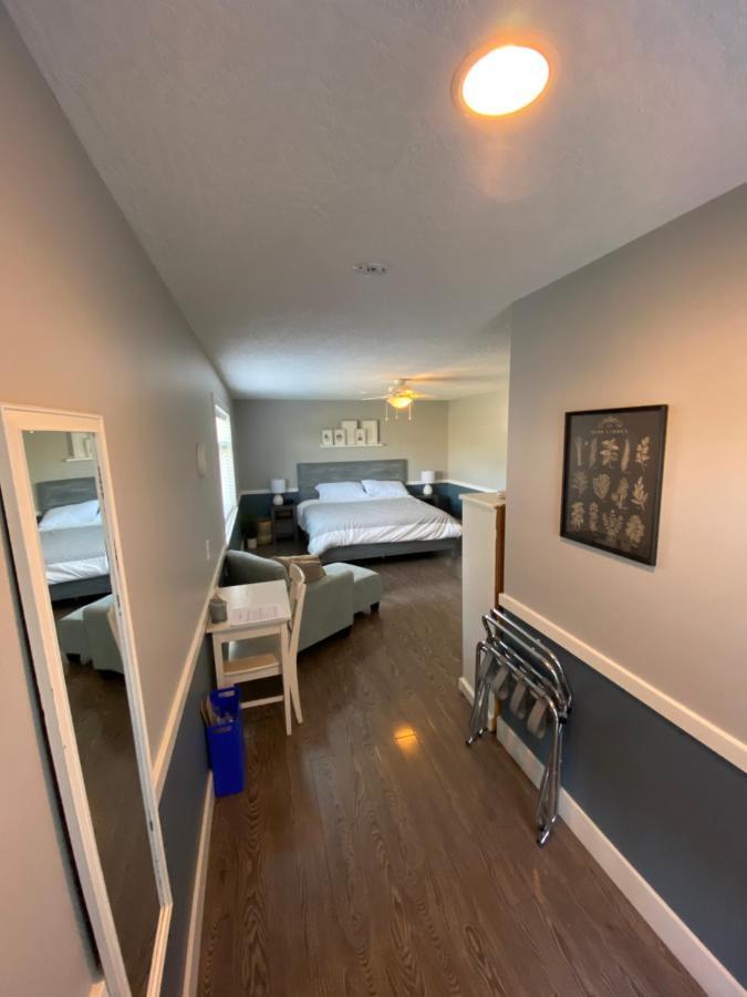 Guest Suites On Benvenuto Brentwood Bay Exterior foto