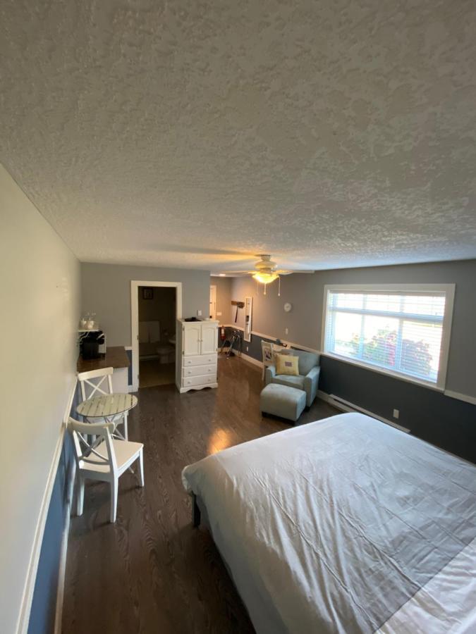 Guest Suites On Benvenuto Brentwood Bay Exterior foto