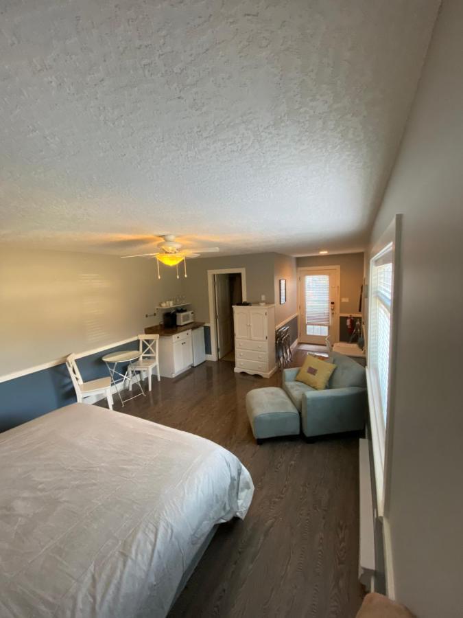 Guest Suites On Benvenuto Brentwood Bay Exterior foto
